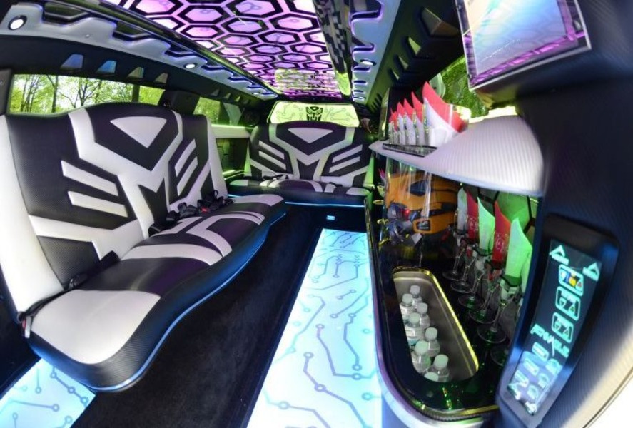 Luxury car 7